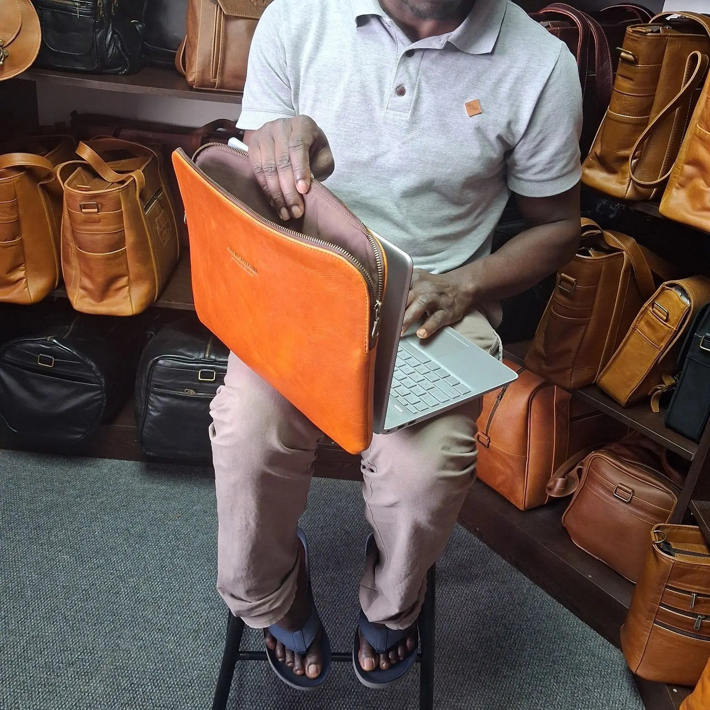 Alex laptop sleeve