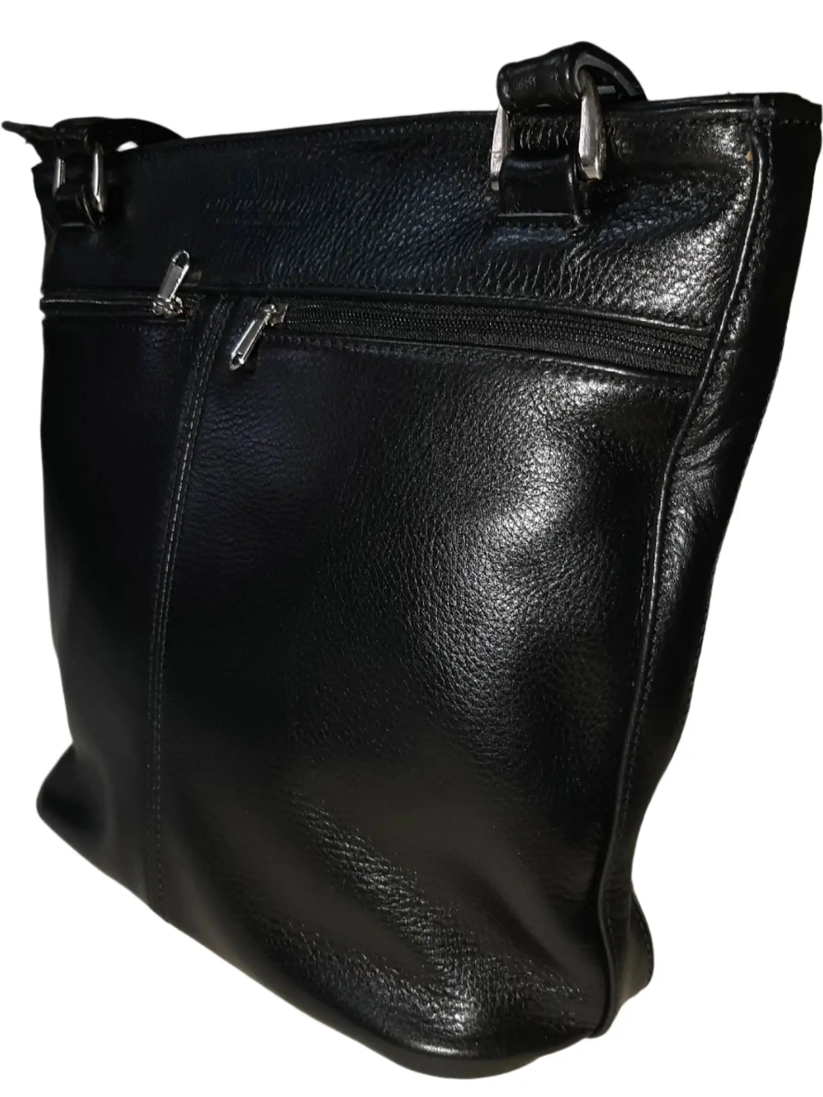 Lorex leather handbags in black colour mad by cape Masai Leather