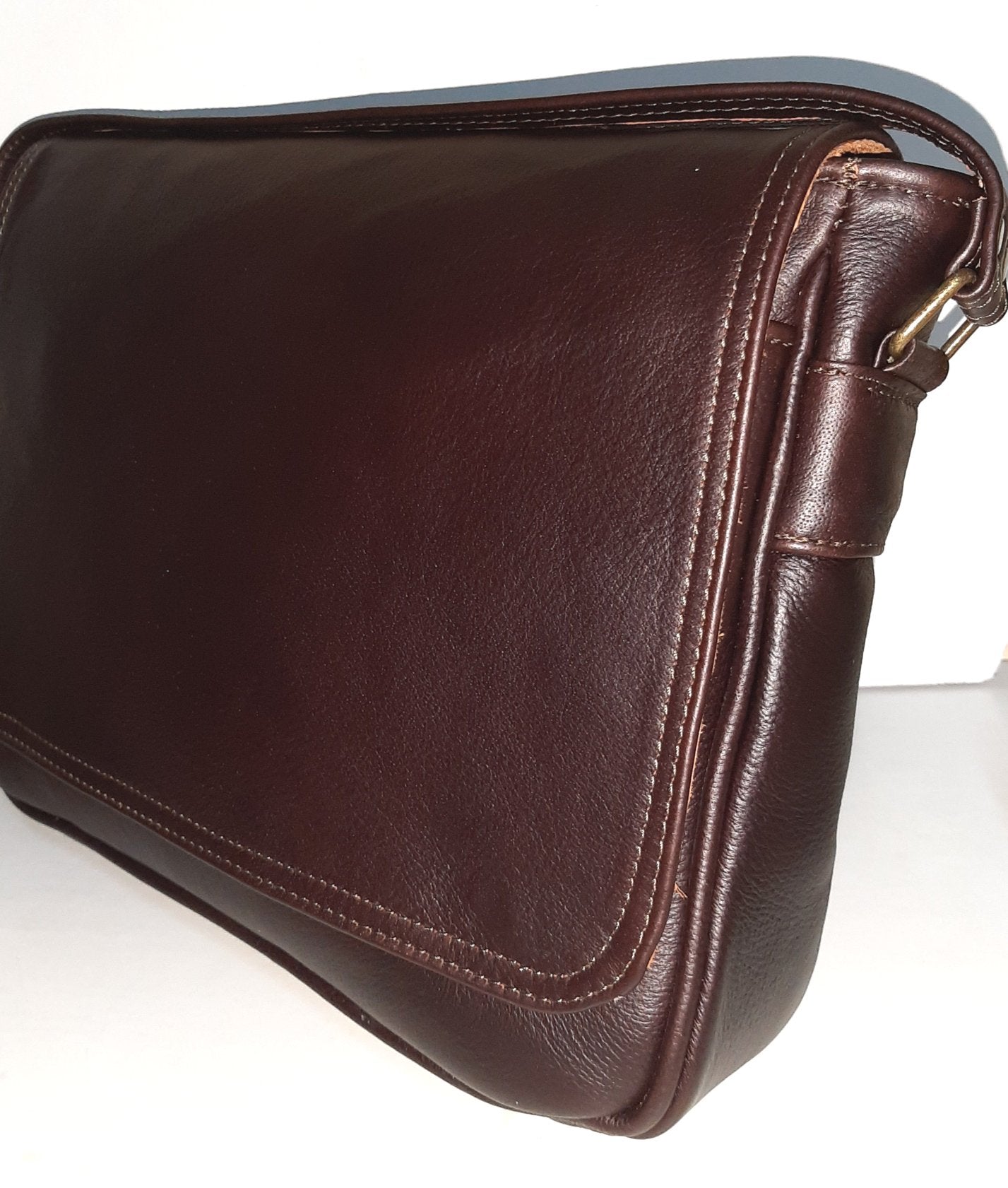 Men's laptop bags 13 - 14 inches  in dark tan colour made by  cape Masai leather