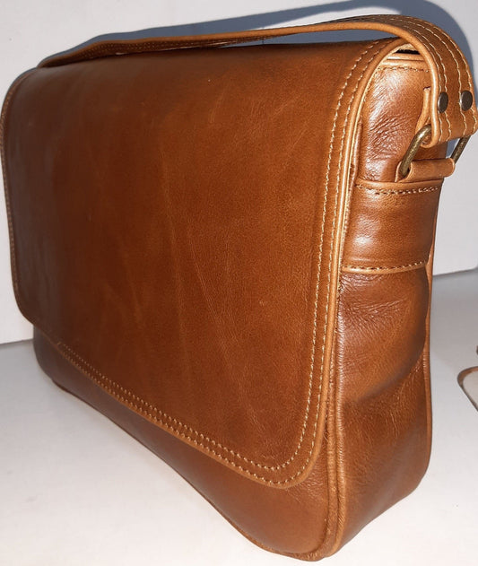 Men's laptop bags in pecan tan colour made by  cape Masai leather 
