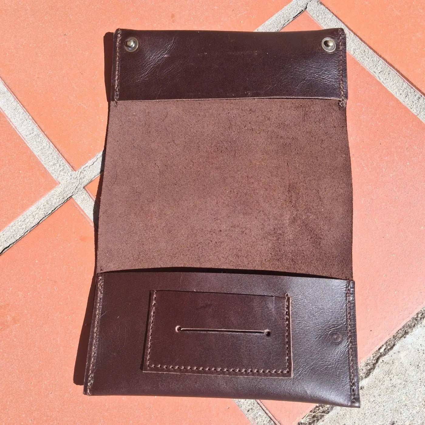 Open Leather Tobacco Pouch for rolling in diesel brown 