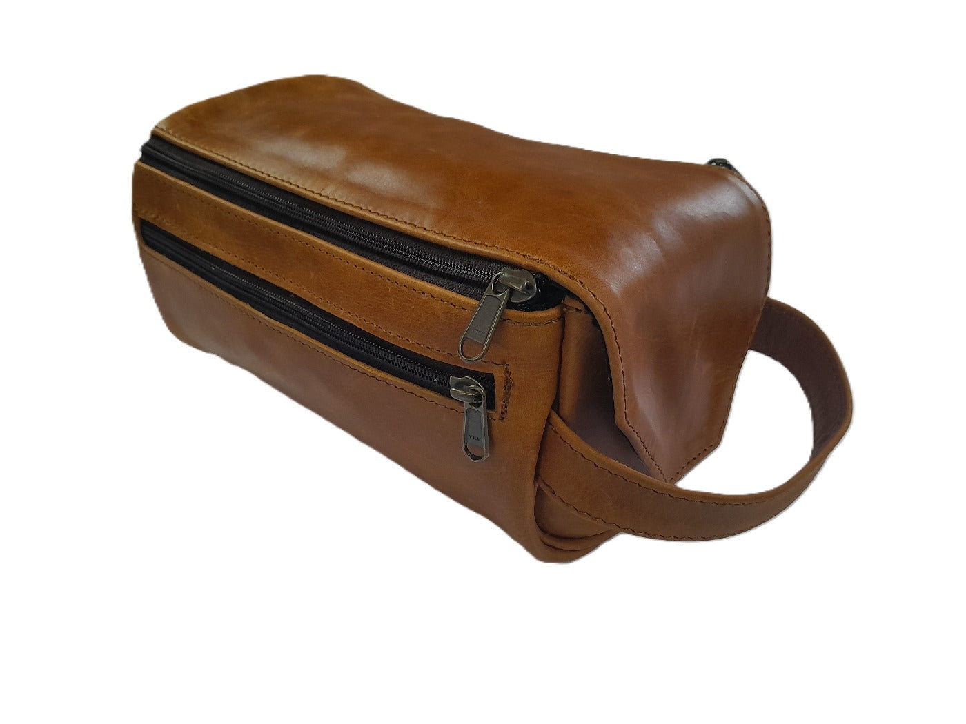 Toiletry bags in light tan colour from Cape Masai Leather 