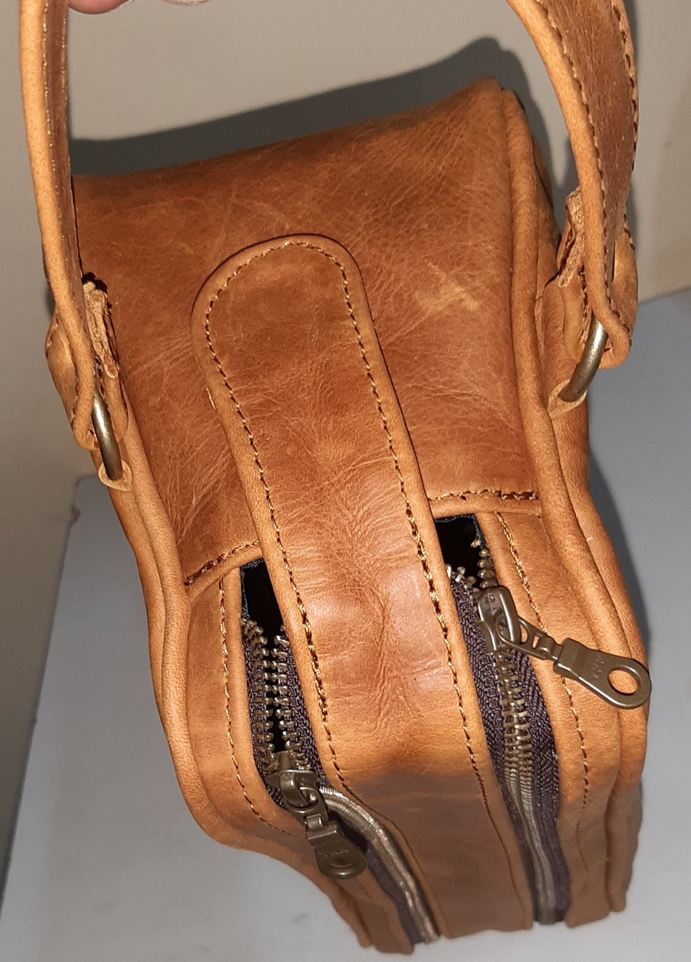 boy toiletry bag - Cape Masai leather 