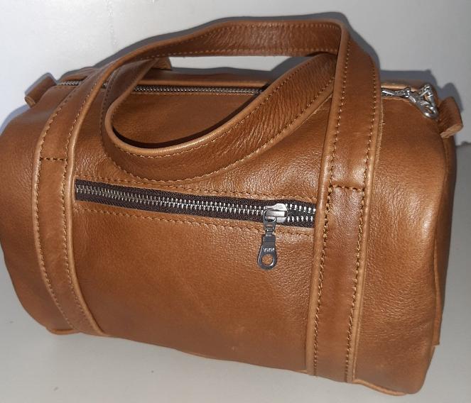 Alex Bathroom bag - cape Masai leather 