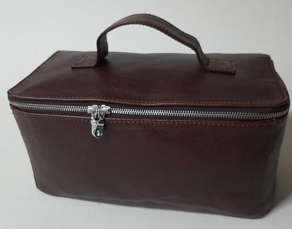Kelly Bathroom bag - cape Masai leather 